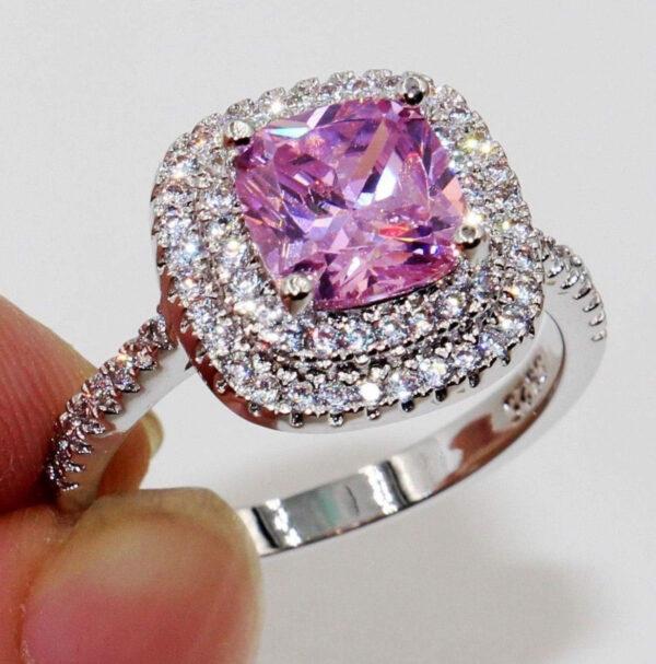 2025 Gorgeous Cubic Zirconia Women Rings Pink/White/Yellow CZ Temperament Elegant Lady's Jewelry for Wedding Anniversary Party