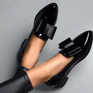 Women's Loafers Bow Decor Pointed Toe Flat Shoes for Women Patent Leather Shallow Mouth Commuter Daily Casual Shoes 2024