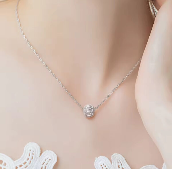 Female Necklace - Image 6