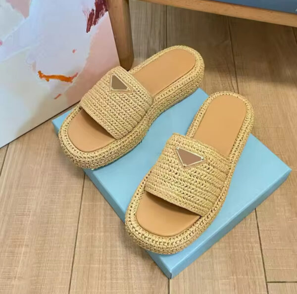 2025 Luxury Designer Women's Braided Slipper Sandals - Image 3