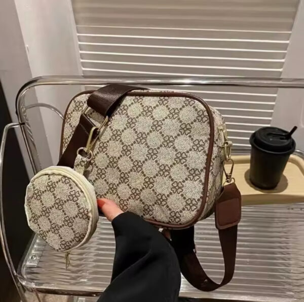 Retro Fashion Handbags - Image 5
