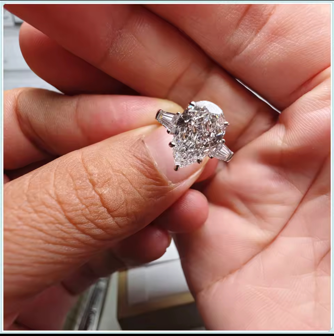 Solid 18k White Gold With IGI Certificate