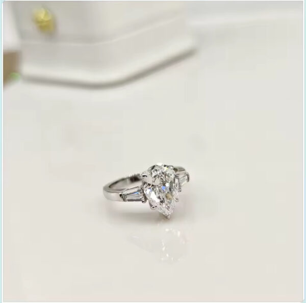 Solid 18k White Gold With IGI Certificate - Image 3