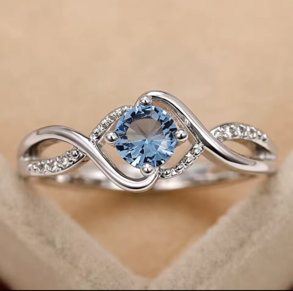 Modern Design Women's Wedding Rings