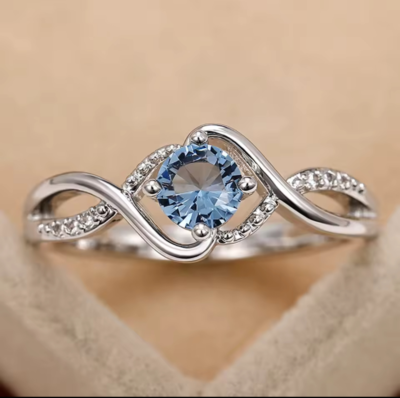 Modern Design Women's Wedding Rings